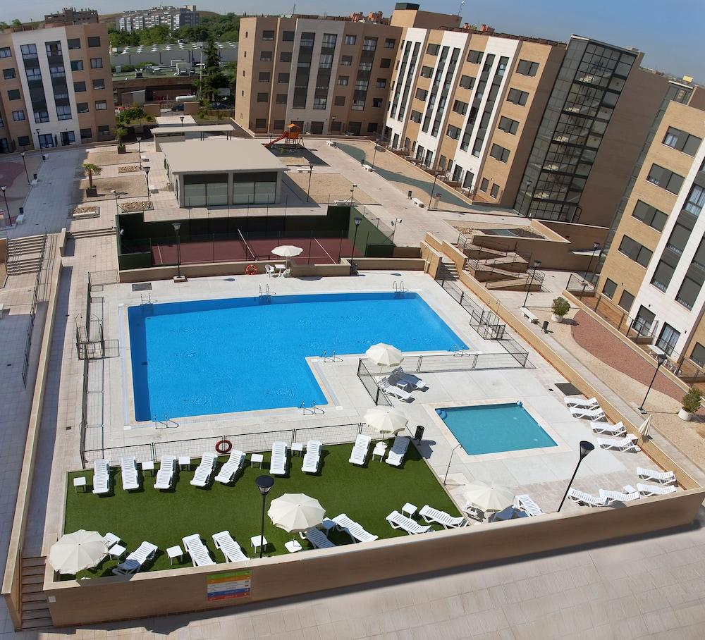 Compostela Suites Μαδρίτη Εξωτερικό φωτογραφία