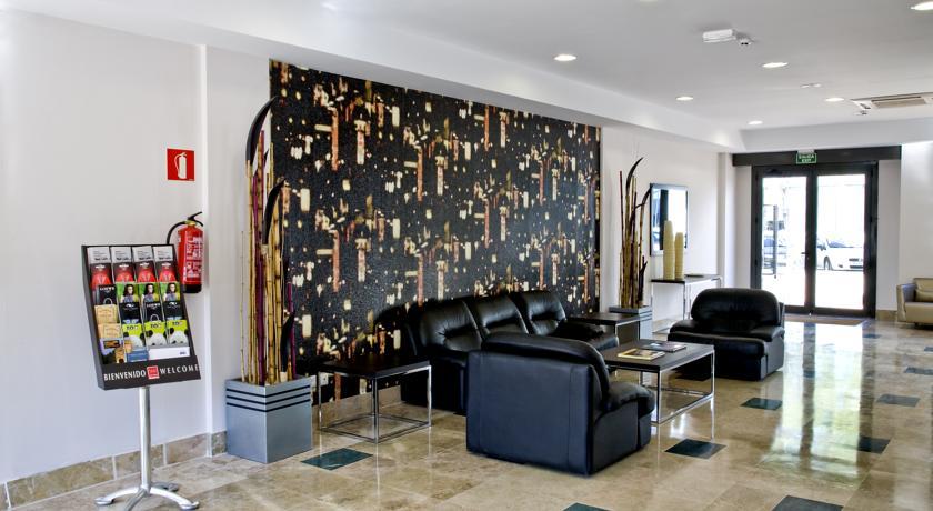 Compostela Suites Μαδρίτη Εξωτερικό φωτογραφία