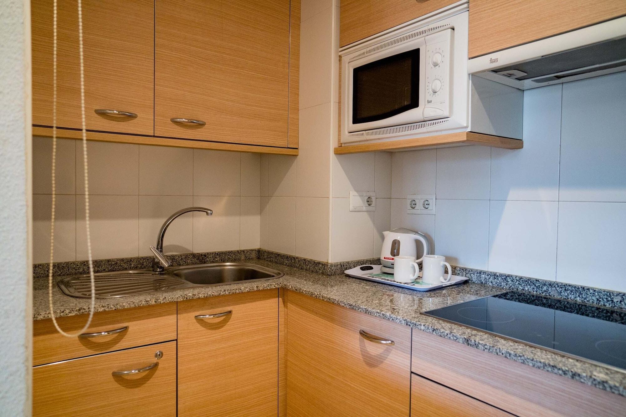 Compostela Suites Μαδρίτη Εξωτερικό φωτογραφία